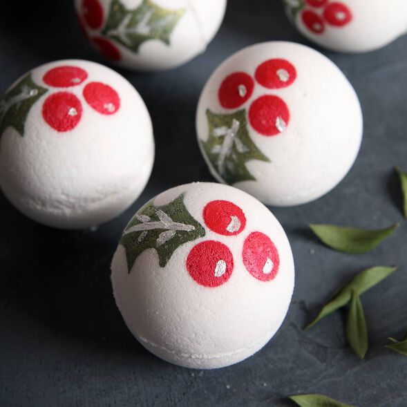 Lingonberry Bath Bombs Project
